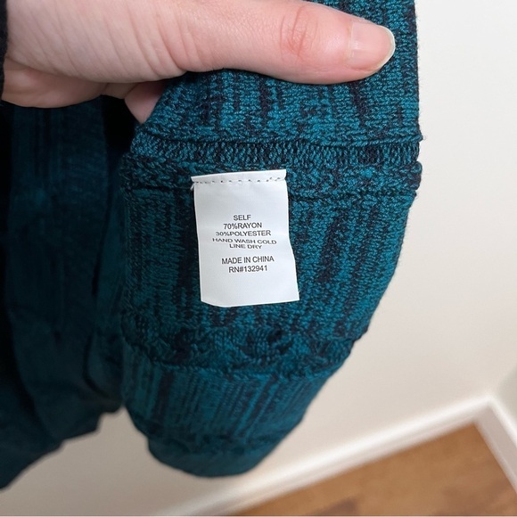 AMANDA UPRICHARD Braylen Cable Knit Sleeveless Sweater Dress. Size Small - Picture 9 of 13